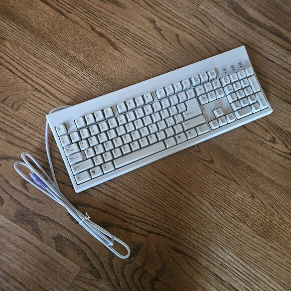 Chicony KB-2961 Vintage PS/2 Keyboard 6 pin White - Retro Vintage PSII PS2